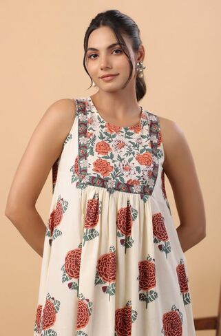 مجموعة كورتا النسائية الهندية من Janasya مصنوعة من القطن الكريمي والزهور in Kuwait