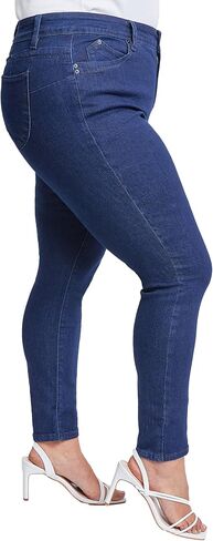 Royalty For Me Womens Women's Plus Size Wannabettabutt High Rise 1 Button Skinny Jean with Regular Hem in Kuwait