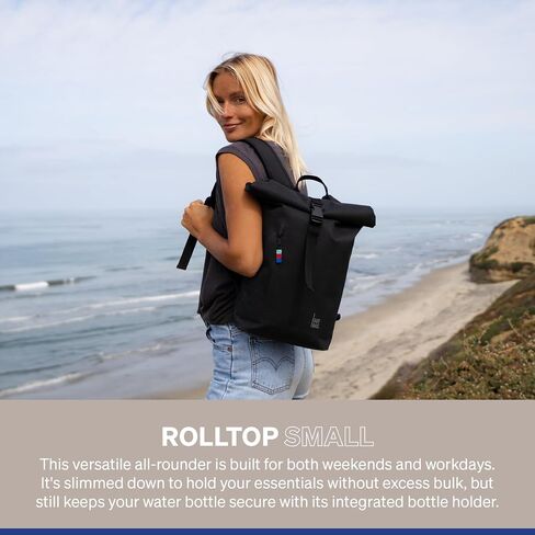 GOT BAG - حقيبة ظهر صغيرة من ROLLTOP، حقيبة ظهر للعمل والسفر مع حامل زجاجة مياه، حقيبة صديقة للبيئة مصنوعة من بلاستيك Ocean Impact المعاد تدويره (لون ناعم) in Saudi Arabia