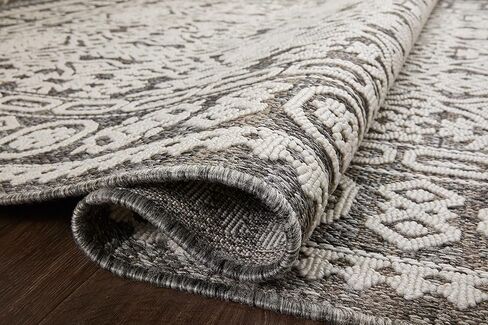 سجادة Loloi II Rainier Collection RAI-02 Pebble/عاجي، للاستخدام الداخلي/الخارجي مقاس 5'-3" x 7'-7" in Kuwait