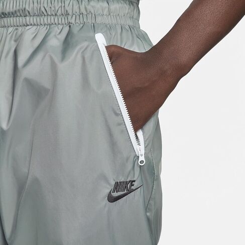 بنطال Nike Windrunner المنسوج للرجال (DX0653-084، رمادي دخاني/أبيض/أسود) in Saudi Arabia