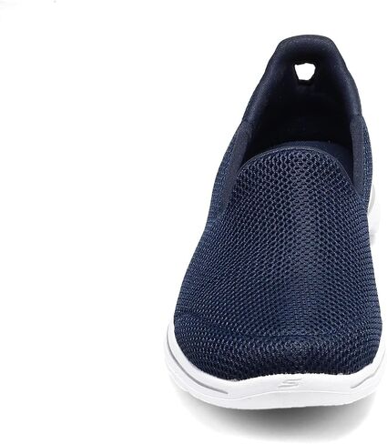 حذاء رياضي نسائي من Skechers Go Walk 5، رمادي - 8 M US in Saudi Arabia