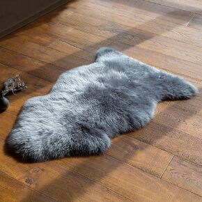 MH MYLUNE HOME Genuine Sheepskin Rug, New Zealand Natural Sheepskin Throw,Luxury Fluffy Sheepskin Seat/Chair Cover， Real Shearling Rug Soft, Lambskin Animal Fur Rug for Bedroom/Living Room