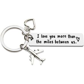 Long Distance Gifts for Girlfriend Boyfriend Couple Keychains for Him Her Chritmas Going Away Gifts for Husband I Love You Keychain for Wife Birthday Anniversary Valentines Gifts for Fiance Fiancee