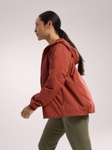 سترة Atom من Arc'teryx للسيدات in Saudi Arabia