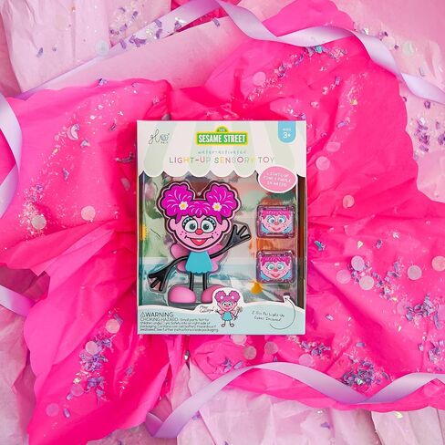 Glo Pals x Sesame Street Elmo Water-Activated Bath Toy with 6 Reusable Light-Up Cubes for Sensory Play in Saudi Arabia