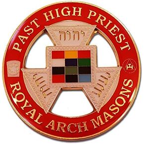 Royal Arch Masons Past High Priest Round Masonic Auto Emblem - [Red & Gold][3'' Diameter]