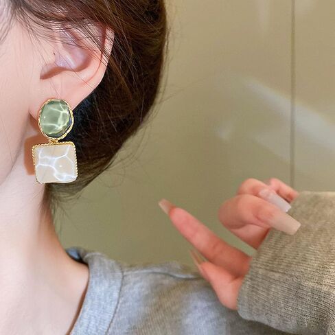 Green Geometric Statement Earrings for Women Unique Dangle Earrings Large Drop Earrings Gold Stud Earring Prom Jewelry for Women in Kuwait