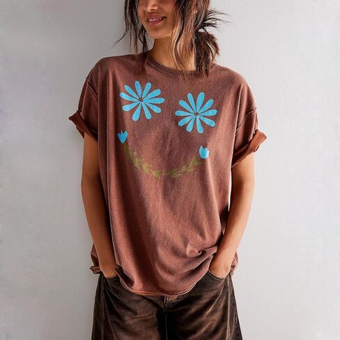 Oversized Graphic Tee Tops for Women Y2K Cute Print Short Sleeve Loose Tshirts Casual Baggy Aesthetic Streetwear in Kuwait