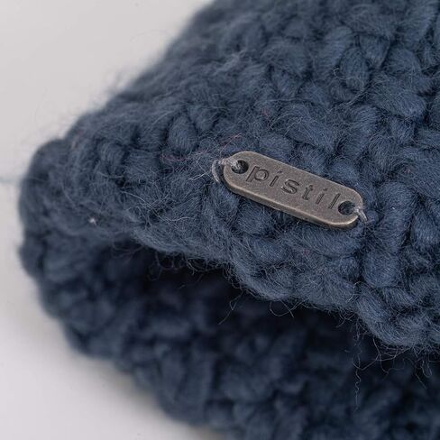 Pistil Women's Beanie in Kuwait