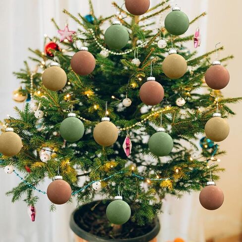 15 قطعة من كرات زينة عيد الميلاد المخملية، كرات عيد الميلاد المتدفقة مقاس 3.15 بوصة، زخارف معلقة، مصابيح عيد الميلاد مقاومة للكسر، زينة شجرة عيد الميلاد، كرات زينة مخملية (بني، أخضر، بيج) in Kuwait