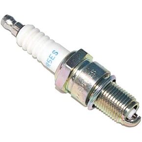 Two NGK Spark Plugs Replaces BPR5ES, RN11YC4, M802138