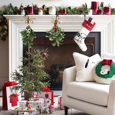 2 قطعة ديكور عيد الميلاد الهدال، الهدال الاصطناعي اختيار الهدال زينة معلقة الهدال مع التوت الهدال الاصطناعي معلقة كرة التقبيل للشجرة/الباب ديكور شجرة عيد الميلاد (أحمر، أبيض) in Kuwait