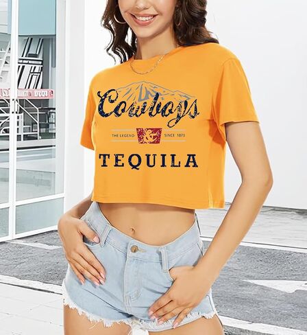 SALULAYER Cowboy Western Crop Shirt for Women Country Music Shirt Vintage Graphic Print Cowgril Rodeo Tee Country Party Tops in Kuwait