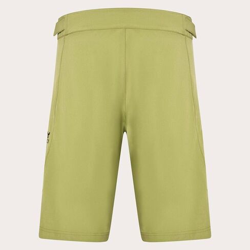 أوكلي مان فاكتوري بايلوت لايت شورت in Saudi Arabia