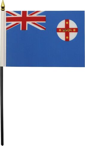 Plain Green Table Flag 4'' x 6'' - Green Solid color Desk Flag 15 x 10 cm - golden spear top - AZ FLAG in Saudi Arabia