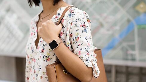 Compatible with Apple Watch Bands 41mm 38mm 40mm 42mm 44mm 45mm, Stainless Steel Metal Narrow Slim Thin Replacement Compatible for iWatch Series 9 8 7 6 5 4 3 2 1 SE Women, Rose Gold in Kuwait