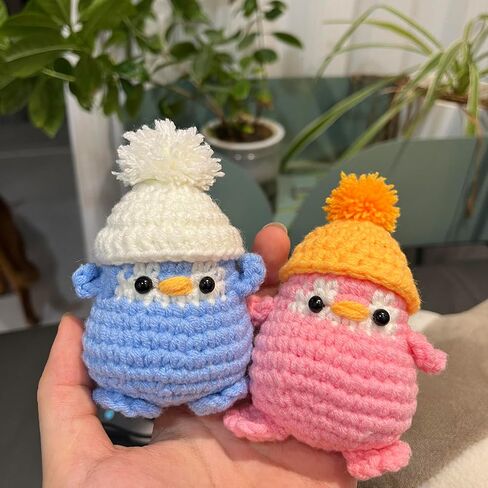 Weronique Penguin Crochet Kit with Step-by-Step Video Tutorial, Beginner-Friendly DIY Gift Set with All Tools Included, Ideal Gift for Friend or Someone You Love in Saudi Arabia