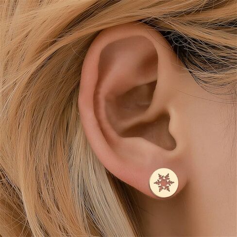Dreuyet 4 Pairs Stainless Steel Snow Flake Stud Earrings for Women Winter Elk Snowflake Earrings Christmas Snowflake Stud Xmas Jewelry in Kuwait
