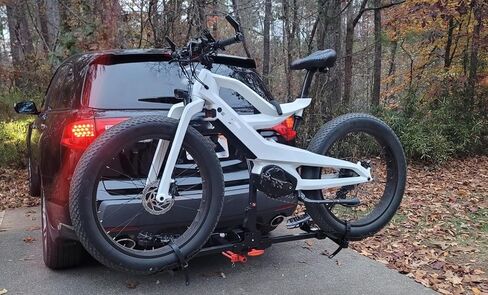 حامل دراجة بقطر 2 بوصة يناسب ما يصل إلى 180 رطلًا من منصة حامل الدراجات لسيارات الدفع الرباعي والشاحنات القياسية وإطارات الدهون رف الدراجة الكهربائية سريع التحرير مع وصلة قفل وقفل الدراجة in Kuwait