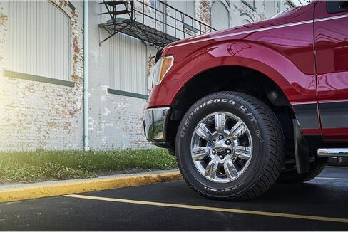 إطار Cooper Discoverer H/T Plus All-Season 285/60R18 116T in Saudi Arabia