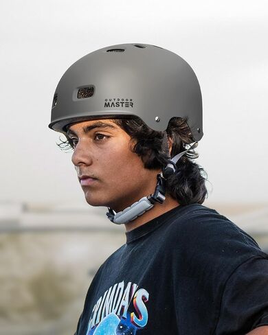 خوذة ركوب الدراجات الهوائية OutdoorMaster - بطانات قابلة للإزالة للتهوية متعددة الرياضات سكوتر التزلج على الجليد التزلج على الجليد للأطفال والشباب والكبار in Kuwait