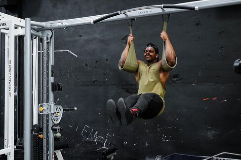 أشرطة رياضية معلقة من Gymreapers من أجل القوة الأساسية وتدريب البطن - ذراع مبطن قابل للتعديل يدعم تمارين وزن الجسم in Saudi Arabia