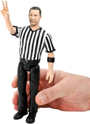 شخصية حكم المصارعة الثلاثة العد والتحدث in Kuwait