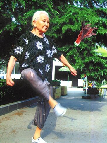 Baitaihem Colorful Kick Shuttlecock Fancy Chinese Jianzi Foot Sports Outdoor Game, 4 Pack/ 6 Pack in Saudi Arabia