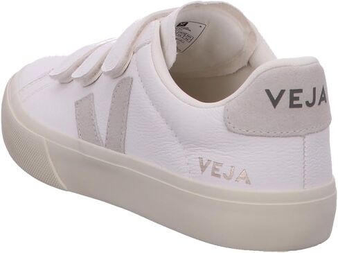أحذية رياضية نسائية بشعار ريسيفي من Veja in Saudi Arabia