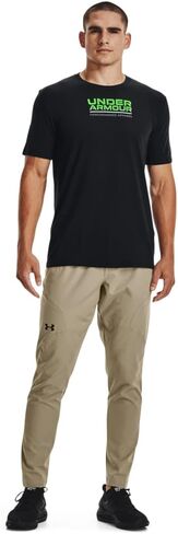 تيشيرت رجالي بأكمام قصيرة وشعار مربع متعدد الألوان من Under Armour in Saudi Arabia