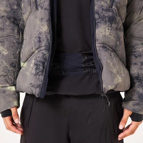 Oakley Men's Team Collection Rykkinn Jacket in Saudi Arabia