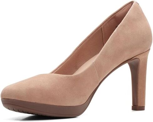 حذاء نسائي من Clarks Ambyr Joy، مصنوع من الجلد باللون الأزرق الداكن، مقاس 7 عرض in Saudi Arabia