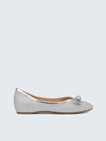 أحذية DREAM PAIRS النسائية ذات الكعب المنخفض، أحذية الزفاف المريحة ذات المقدمة المربعة وحجر الراين in Saudi Arabia