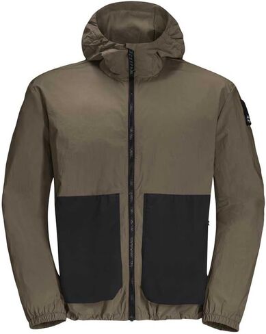 Jack Wolfskin Outerwear in Saudi Arabia