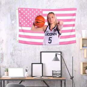 علم ديكور Paige Bueckers مقاس 3 × 5 أقدام مع حلقتين نحاسيتين للأماكن الخارجية في الأماكن المغلقة، خياطة مزدوجة، نسيج ديكور غرفة معلق على الحائط، شرفة غرفة النوم الجامعية خارج الزينة