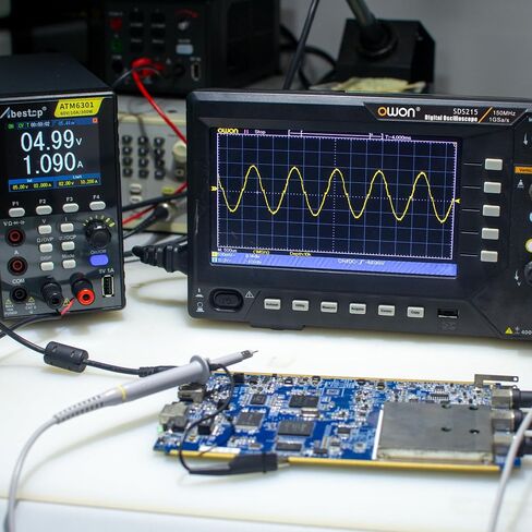 SDS220S OWON Oscilloscope 200MHz Bandwidth 2+1 Channel 3 in 1 Functions with 25MHz Waveform Generator Digital Multimeter 7" LCD Display 1GS/s Sample Rate in Kuwait