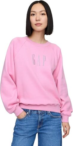 GAP Women's Logo Raglan Crewneck Sweatshirt in Saudi Arabia