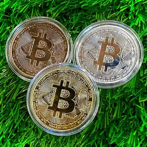 Unique Golf Gift for Men and Women. 3 PCs Bitcoin Golf Ball Marker Set. Ideal for Crypto Lovers. Custom-Made as Ball Markers., Gold, Silver, Copper