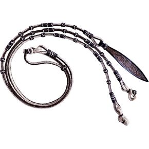 Chestnut Natural Color Mixed Rope and Knots Raw Hide Leather Horse Tack Hand-Braided Romal Romel Reins Hand Double Tone Carved Leather Popper in Two Tone Color Ranch Rope/Rope Reins