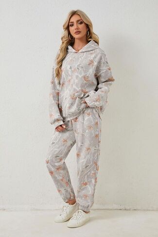 Camo Sweat Sets for Women Maple Leaf Print Camo Hoodie Pants Womens Sweatsuits Camouflage Lounge Sets Outfits in Kuwait