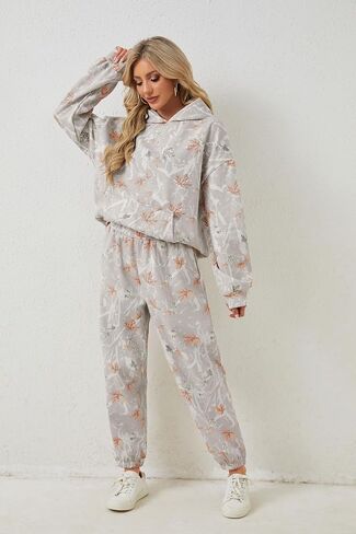 Camo Sweat Sets for Women Maple Leaf Print Camo Hoodie Pants Womens Sweatsuits Camouflage Lounge Sets Outfits in Kuwait