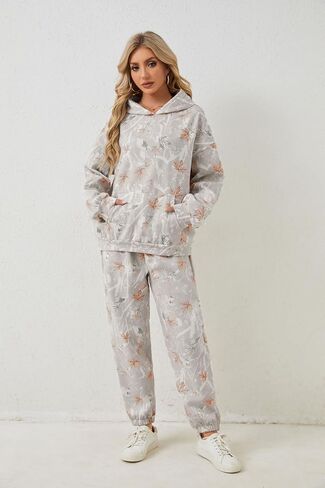 Camo Sweat Sets for Women Maple Leaf Print Camo Hoodie Pants Womens Sweatsuits Camouflage Lounge Sets Outfits in Kuwait