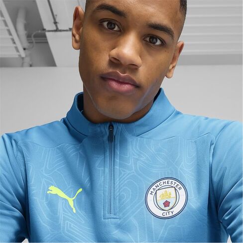 PUMA Manchester City Training 1/4 Zip Hybrid Top in Saudi Arabia