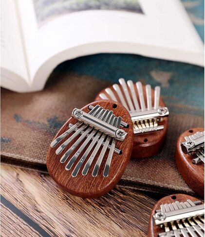 KoEiTop Mini Kalimba، 8 Key Kalimba Thumb Piano، Mini Thumb Piano، بيانو الإصبع المحمول، بيانو الجيب، هدية قلادة لعشاق الموسيقى الأطفال البالغين المبتدئين (الخشب)، (Z1) in Kuwait