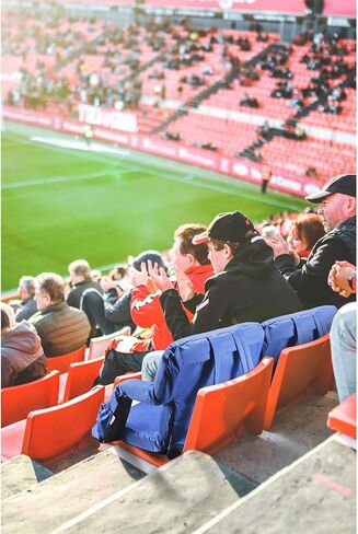 Stadium Seats for Bleachers with Back Support and Thick Padded Cushion,24" Extra Wide Portable Reclining Folding Chair with Optional Arms, 4 Pockets and Shoulder Straps,Big Size,Burgundy in Kuwait