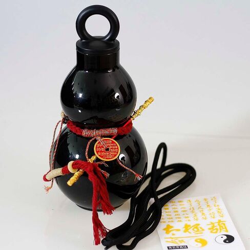 زجاجة مياه على شكل قرع 800 مل/28 أونصة زجاجة مياه على شكل قرع مع هراوة ذهبية صغيرة وعملة نحاسية وحبل تزيين وملصقات DIY زجاجة قرع مستوحاة من الطراز القديم الصيني in Kuwait