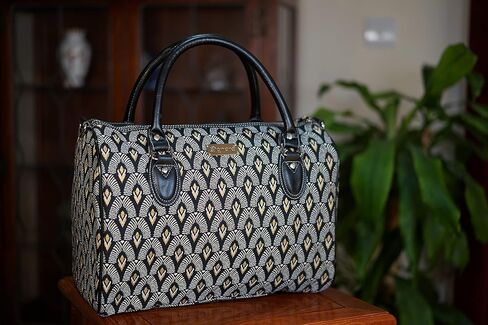 Signare Tapestry Duffle Bag Overnight Bags Weekend Bag for Women with Japanese Style Ume Sakura Design in Kuwait