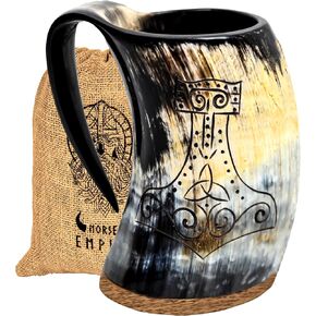 كوب نقش على شكل قرن شرب فايكنغ Mjolnir، 16-20 أونصة | كوب الفايكنج أوكس هورن المثالي للمشروبات الباردة - آمن للطعام بنسبة 100% يأتي مع حقيبة هدايا (يستحق ميولنير - مصقول)