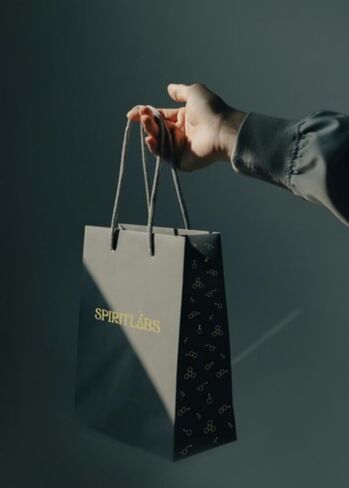 طقم مدخن الكوكتيل مع شعلة مميزة | مجموعة أدوات تدخين الويسكي الكل في واحد مع 6 نكهات خشبية - بوربون، مجموعة أدوات تدخين المشروبات ذات الطراز القديم مما يجعلها للرجال والزوج والأب in Kuwait